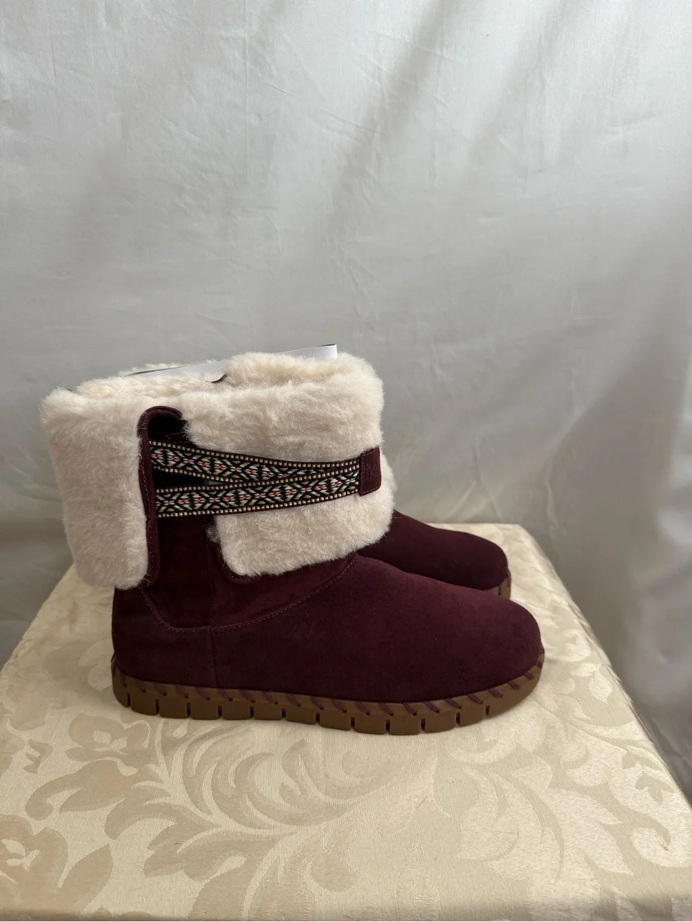 MUK LUKS Women’s Size 11 M Burgundy Cream Wool Blend Faux Fur Boots New